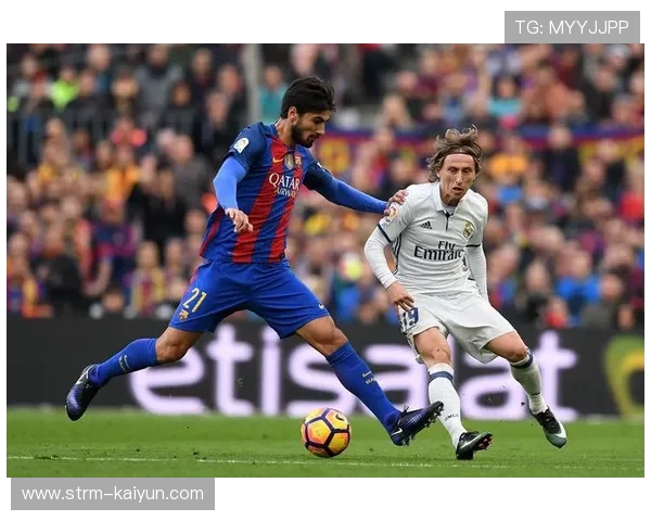 足球经济泡沫：巴萨债务与皇马盈利模式的对比